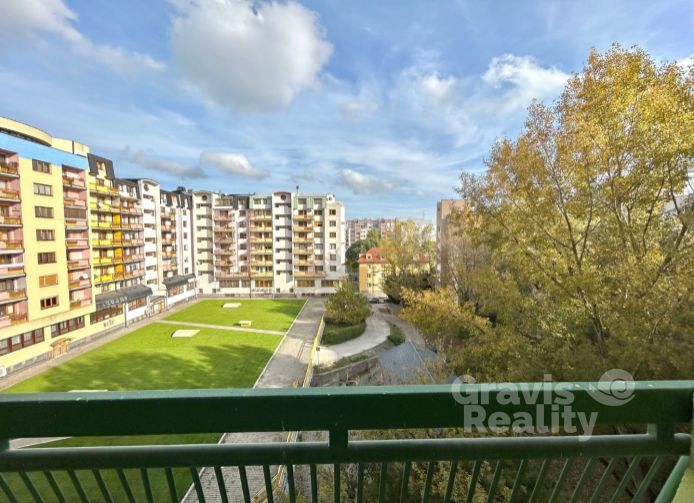 2-izbový holobyt s loggiou